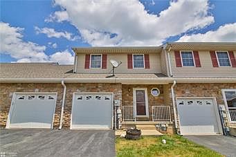 1st image of 11 Monmouth Ct
