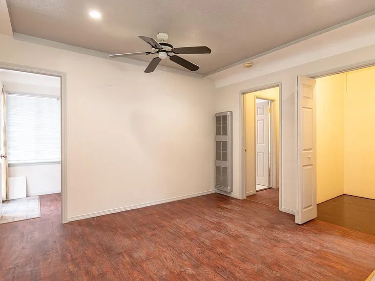 524 Linden Ave — Photo 35