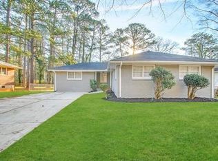 1884 Derrill Dr, Decatur, GA 30032