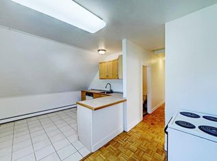 8 Poplar St #3, Providence, RI 02906