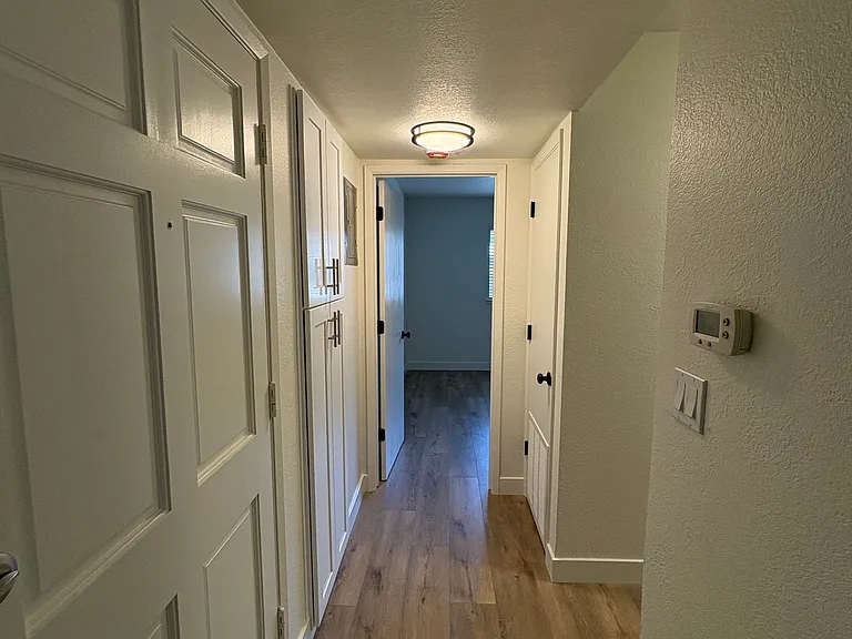 Cambridge Oaks Apartments — Photo 8