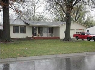 1921 Andrews St, Winfield, KS 67156