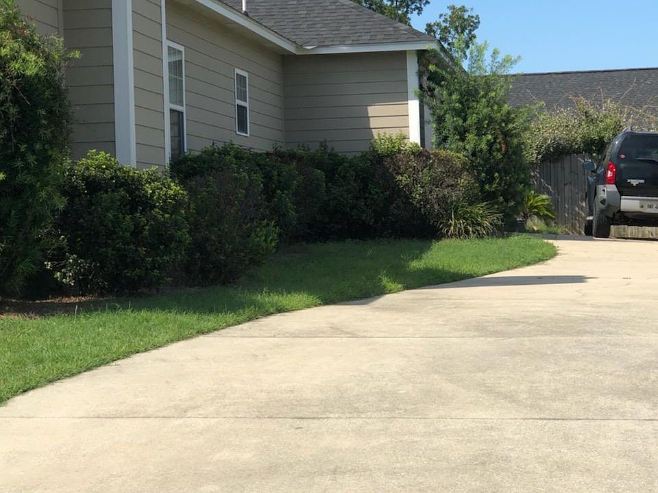 2nd image of 104 Flat Ridge Ct