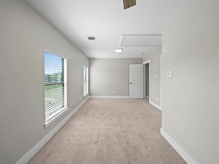 2154 Arabelle St — Photo 32
