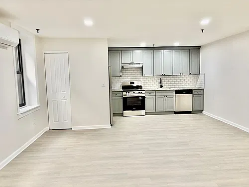 Floor plan 106