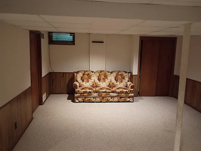 20550 Coventry Dr — Photo 25