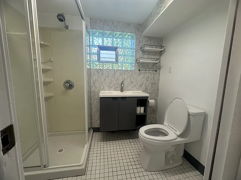 5120 N Laramie Ave #G — Photo 16