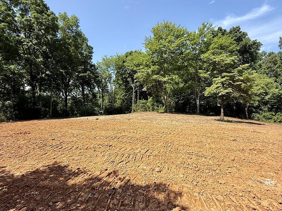 1st image of 561 New Providence Rd