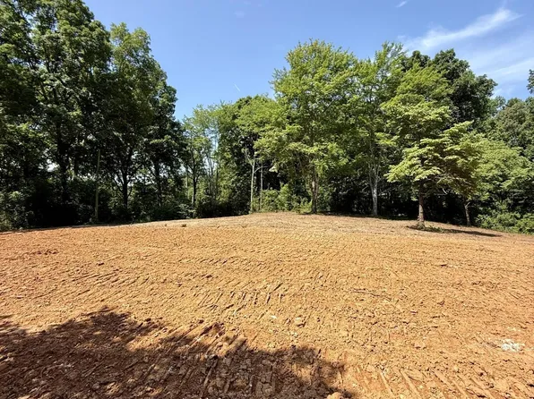 561 New Providence Rd, Tellico Plains, TN 37385