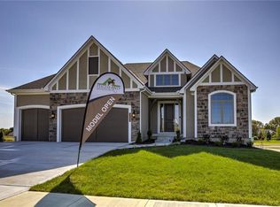 2785 SW 11th St, Lees Summit, MO 64081