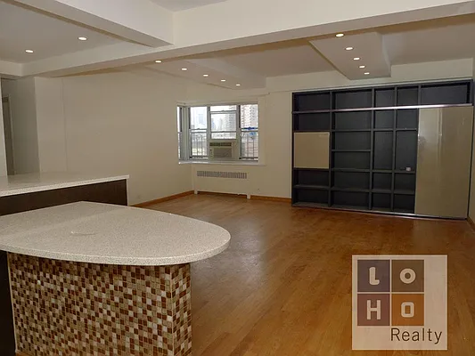 Rented by LoHo Realty | media 16