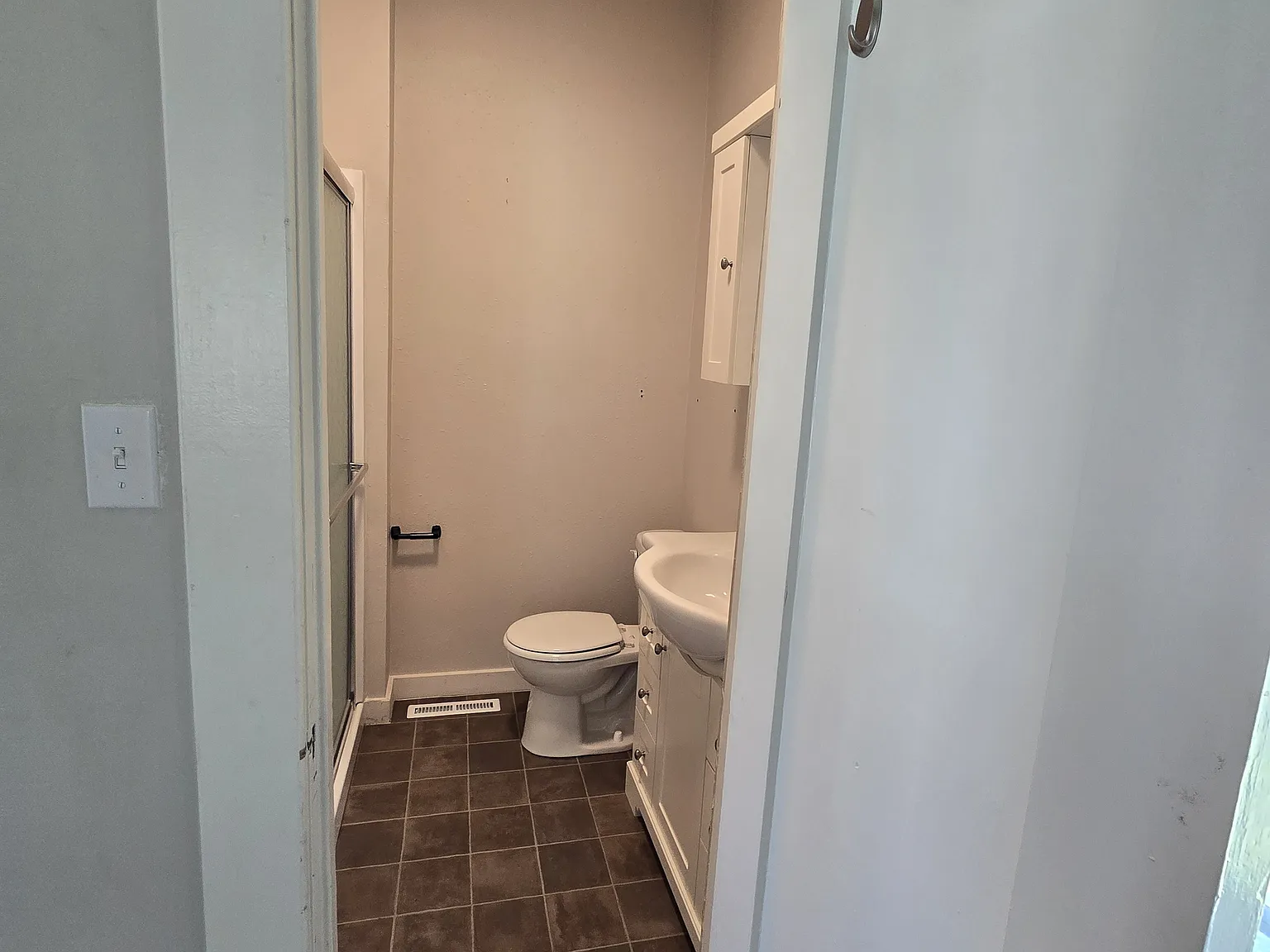 3 bed, 1348 sqft, $1,800 — Photo 3
