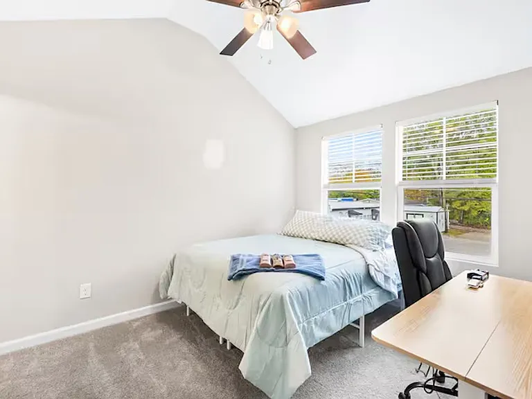102 Mobley St — Photo 10