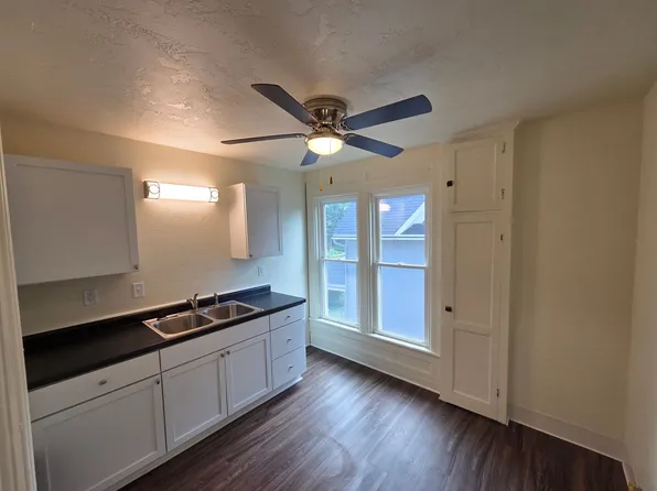 901 - 903 E. Milwaukee St., 901-903 E Milwaukee St #901, Janesville, WI 53545