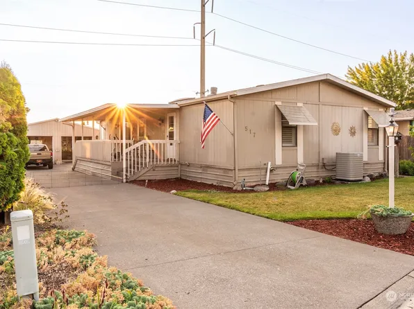 517 Omak Ave, College Place, WA 99324