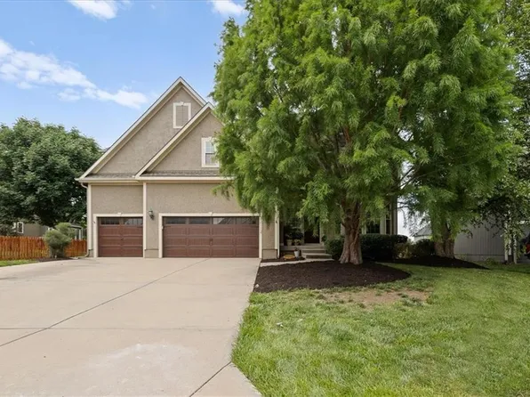 22112 W 59th St, Shawnee, KS 66226