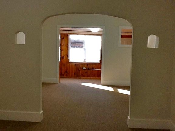 5th image of 635 Gordon Ave