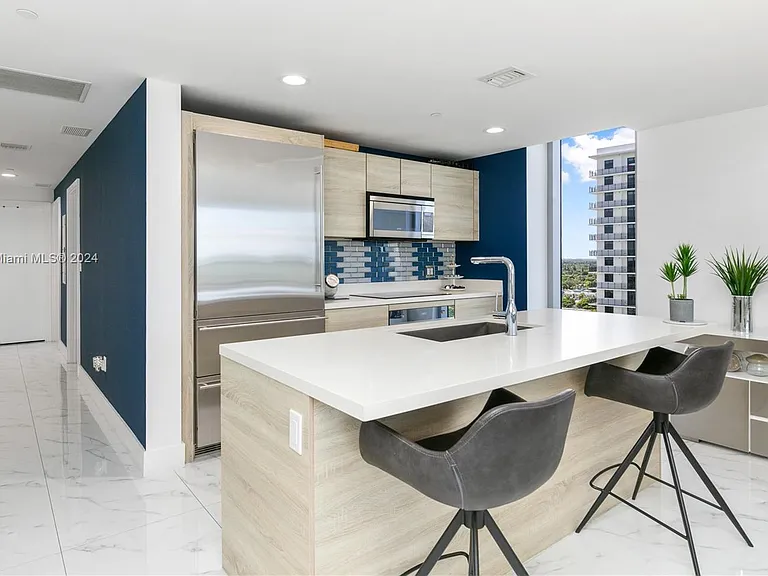 16385 Biscayne Blvd #1701 — Photo 17