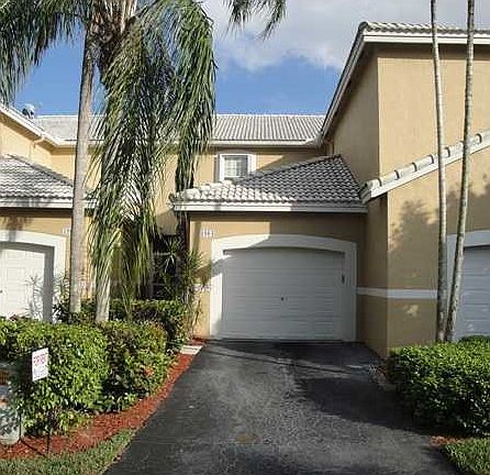2nd image of 1904 Madeira Dr