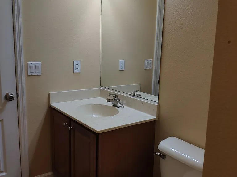 87 Patric Dr — Photo 12