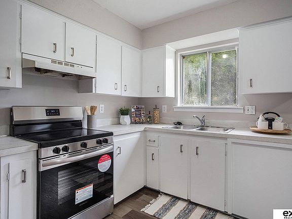 5th image of 6304 N 53rd St