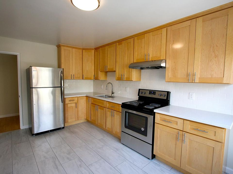 1st image of 438 25th Ave APT 1
