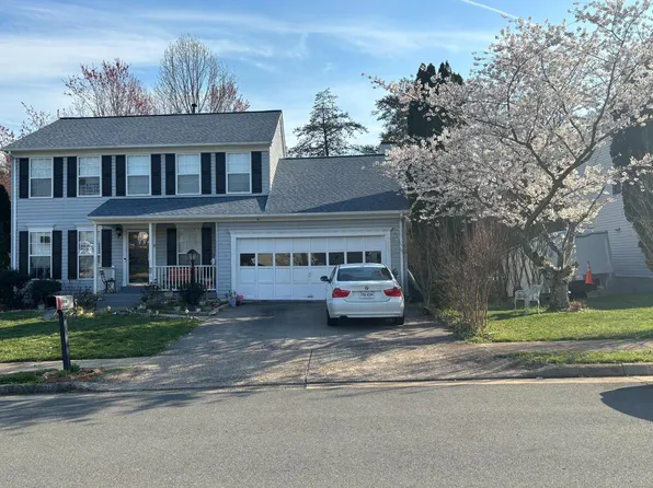 6213 Oaklawn Ln, Woodbridge, VA 22193