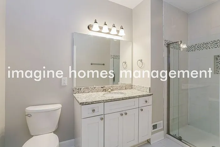 627 Oakwood Ave — Photo 10