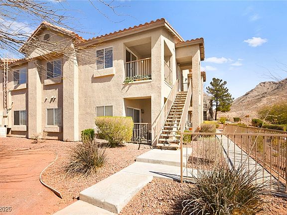 5th image of 2110 Los Feliz St Unit 2075