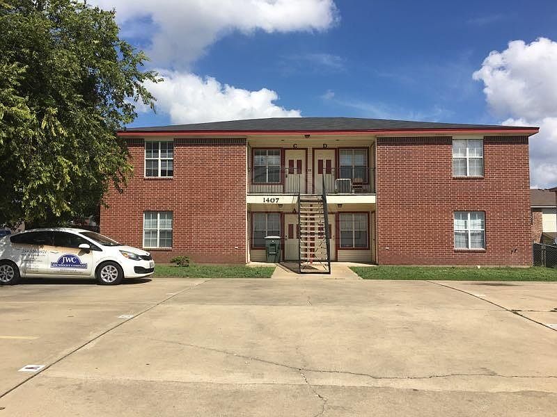 1st image of 1407 Dugger Cir #1407