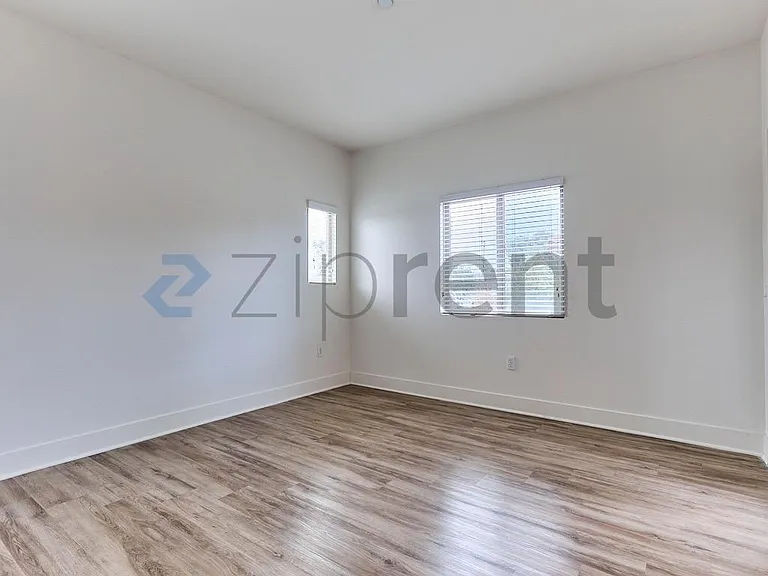 20402 Santa Ana Ave #11 — Photo 18