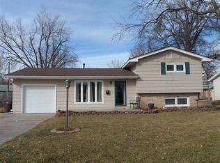1311 Eastmoor Dr, McPherson, KS 67460