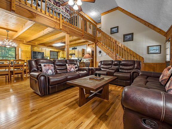4th image of 3619 Country Pines Way