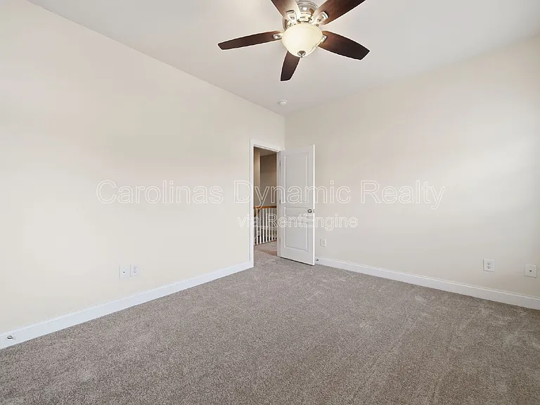 3405 Bidwell Ave — Photo 34