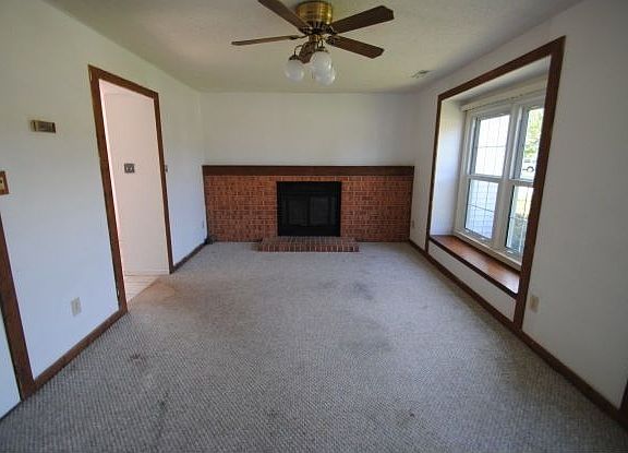 3rd image of 1013 Northwood Dr