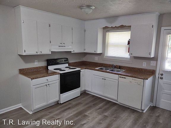 3rd image of 125 College Ave Unit A3