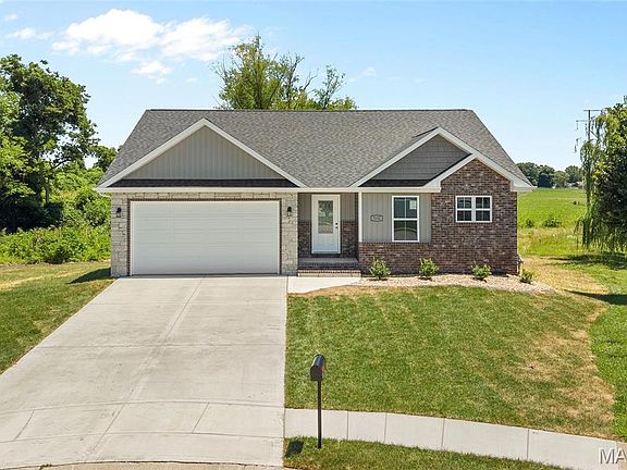 3rd image of 2832 Beth Ann Ct