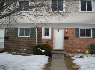 8105 Busko St, Warren, MI 48093