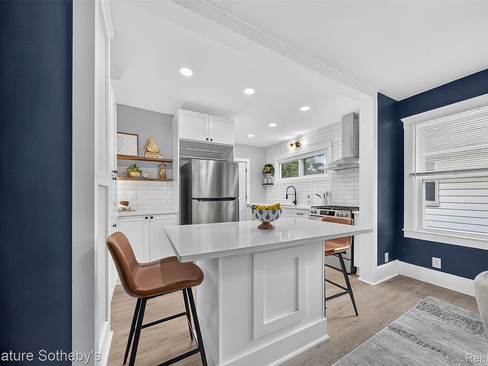 388 Channing St, photo 7