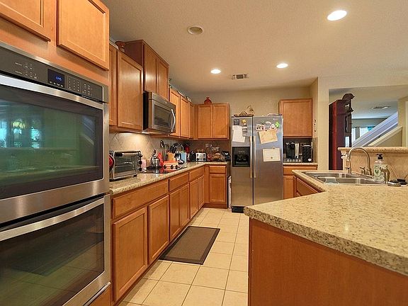 2nd image of 516 Gatewood Briar