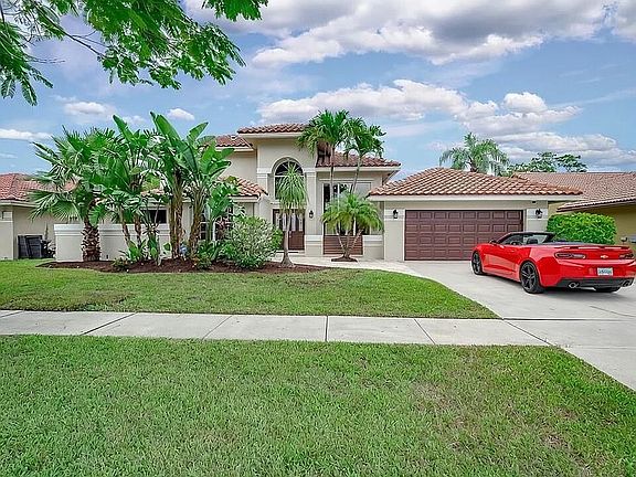 2nd image of 9669 Carousel Cir N