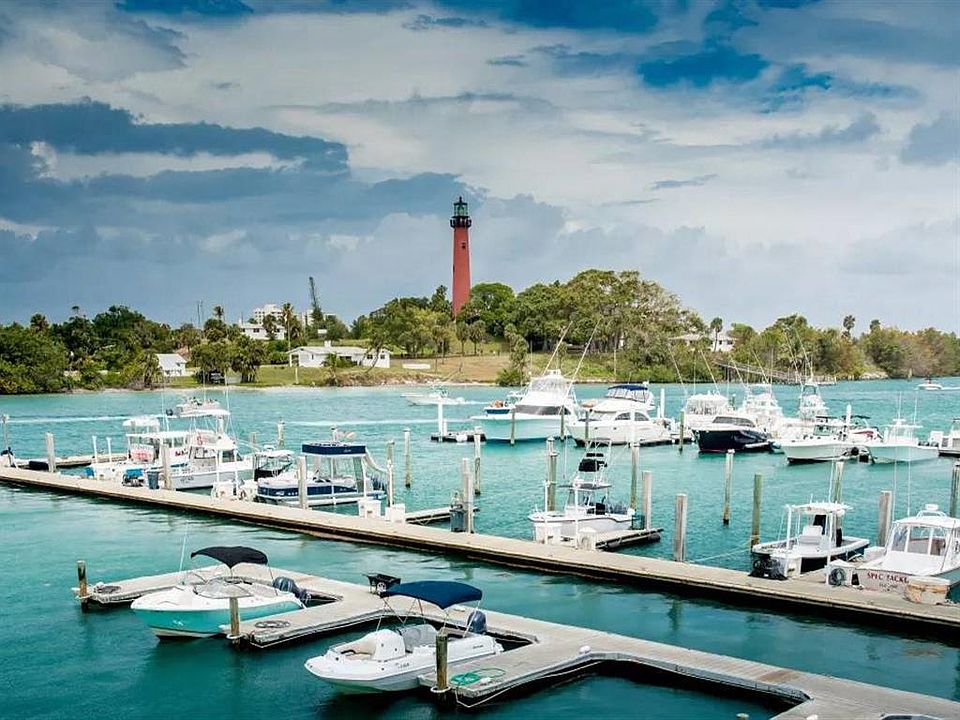 Jupiter Beach & Marina