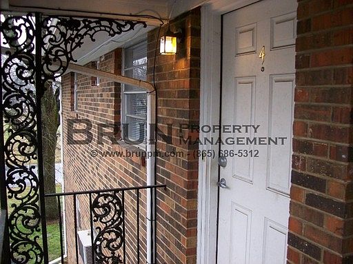 3rd image of 2700 Waverly St APT 4