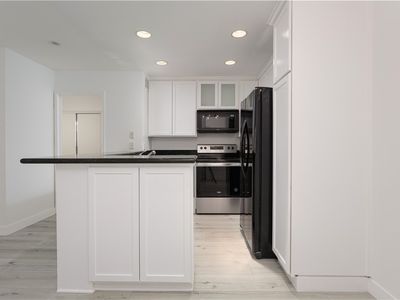 11750 W Sunset Blvd APT 116, Los Angeles, CA, 90049