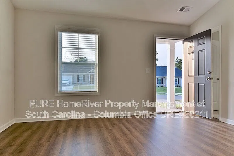 3 bed, 2.0 bath, 1296 sqft, $1,675 — Photo 4