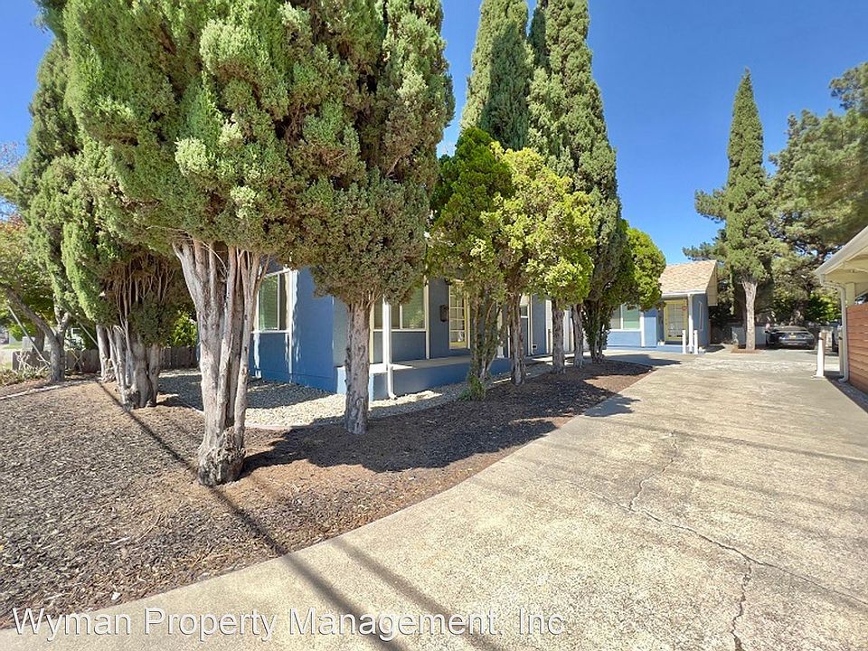 1st image of 826 Lincoln Ave
