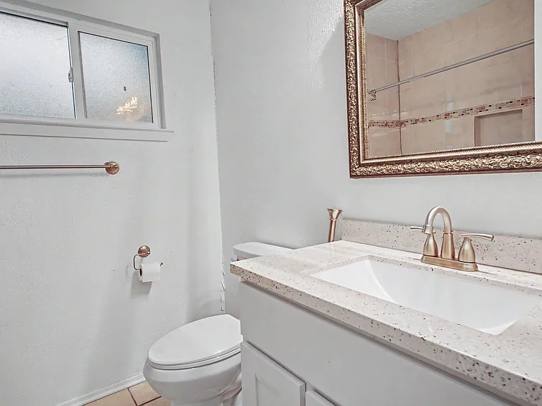 215 Redbud Cir — Photo 15