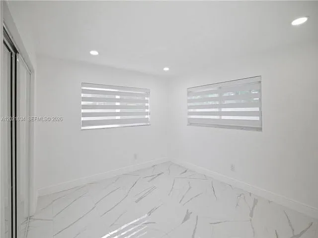 7051 SW 29th St — Photo 6