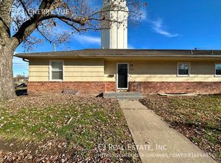 7521 Cherry Vue Rd, Kansas City, MO 64131