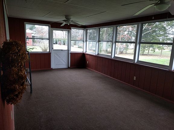 Enclosed porch